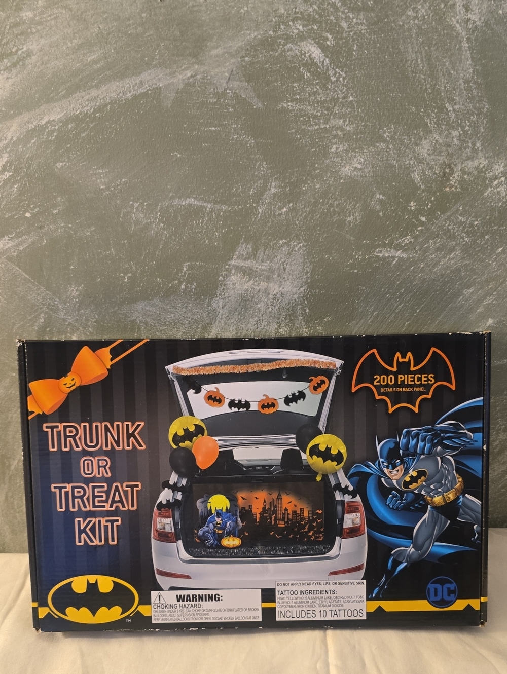 DC Batman Trunk or Treat Kit - 200 Pieces New